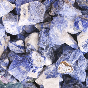 Sodalith Rohe Wassersteine Innere Stärke - Ritualmanufaktur.de