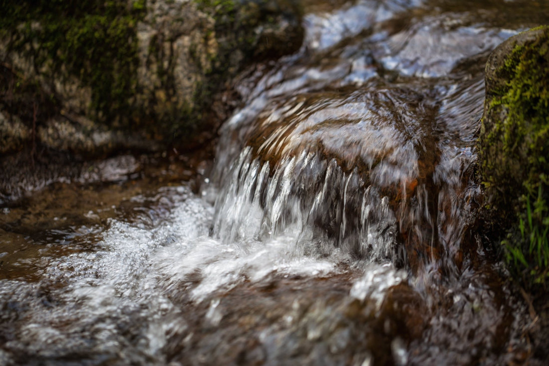 Wasserritual - Der Fluss der Reinigung - Ritualmanufaktur.de