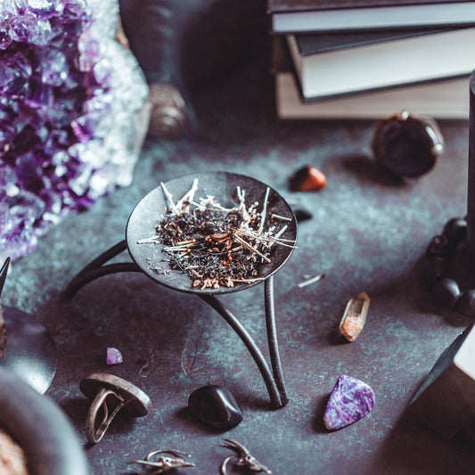 Räuchergefäße mit Holzgriff