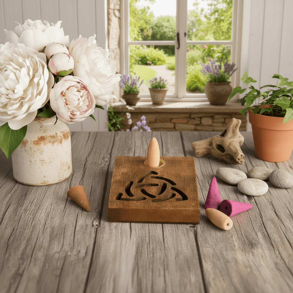 Backflow Kegelhalter Triskell - Ritualmanufaktur.de