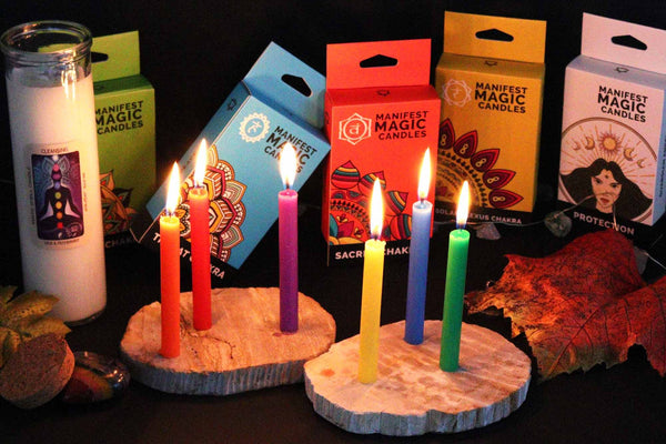 Magische Kerzen Chakra durchfärbt - Ritualmanufaktur.de