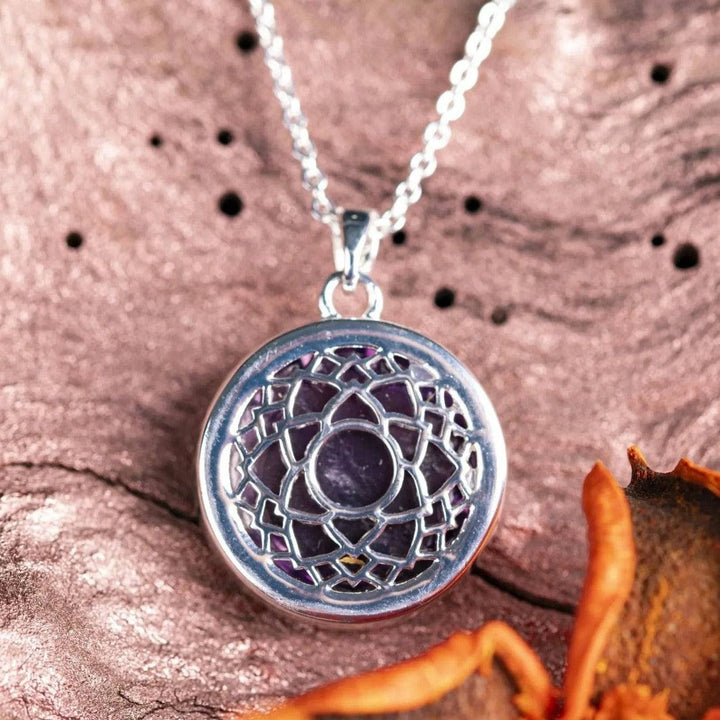 Kronen-Chakra Anhänger mit Amethyst - Ritualmanufaktur.de