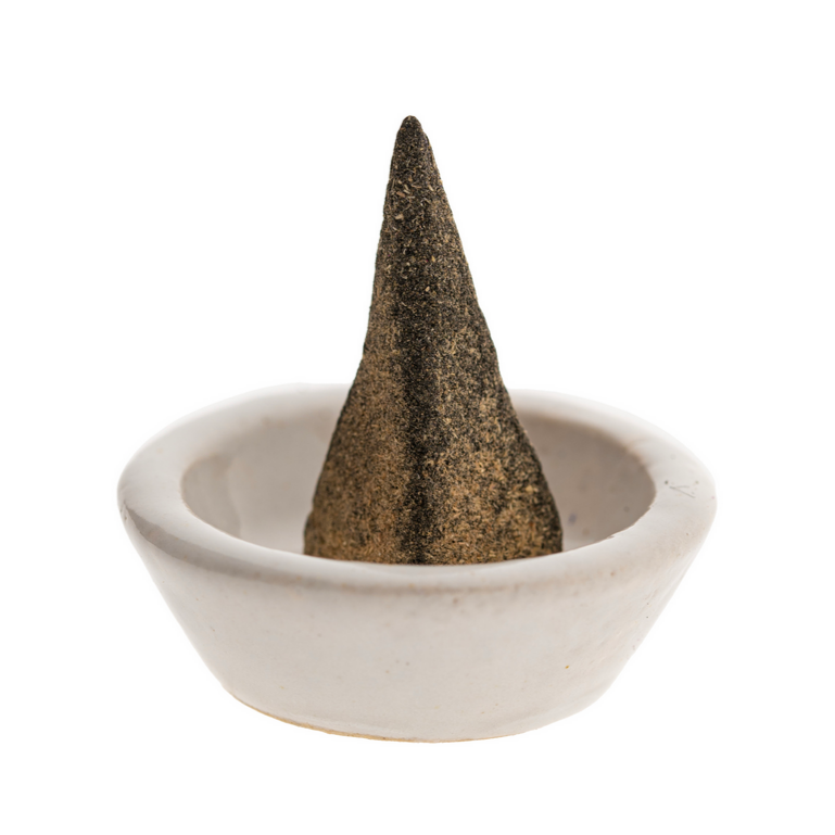 Zirbenholz Räucherpyramide - Ritualmanufaktur.de