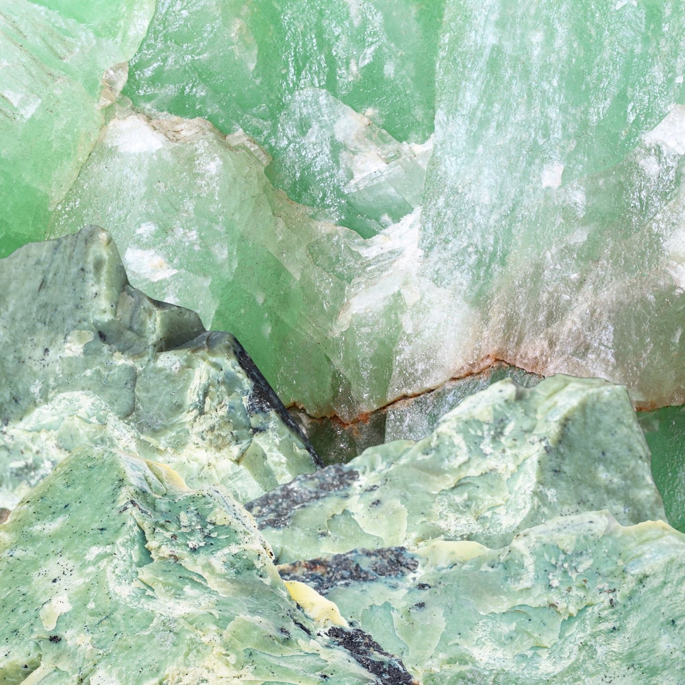 Jade Rohe Wassersteine Frieden - Ritualmanufaktur.de