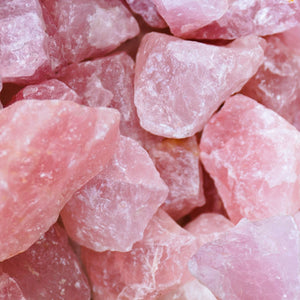 Rosenquarz Rohe Wassersteine Love Spirit - Ritualmanufaktur.de