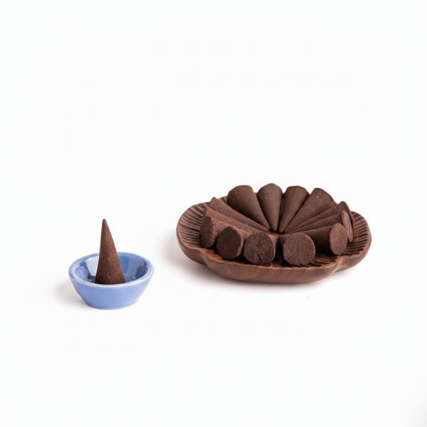 Safran und Rose RäucherkegeL - Ritualmanufaktur.de