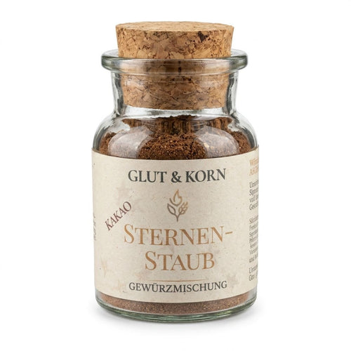 Nahaufnahme Sternenstaub Kakao Gewürzmischung - 50g, als Topping für Kakao oder Kaffee, auch passend zu warmen Getränken oder Gebäck, Ritualmanufaktur.de Glut & Korn
