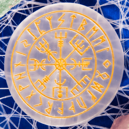 Vegvisir Platte aus Selenit I Untersetzer - Ritualmanufaktur.de