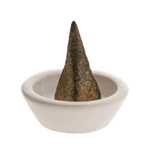 Zirbenholz Räucherpyramide - Ritualmanufaktur.de